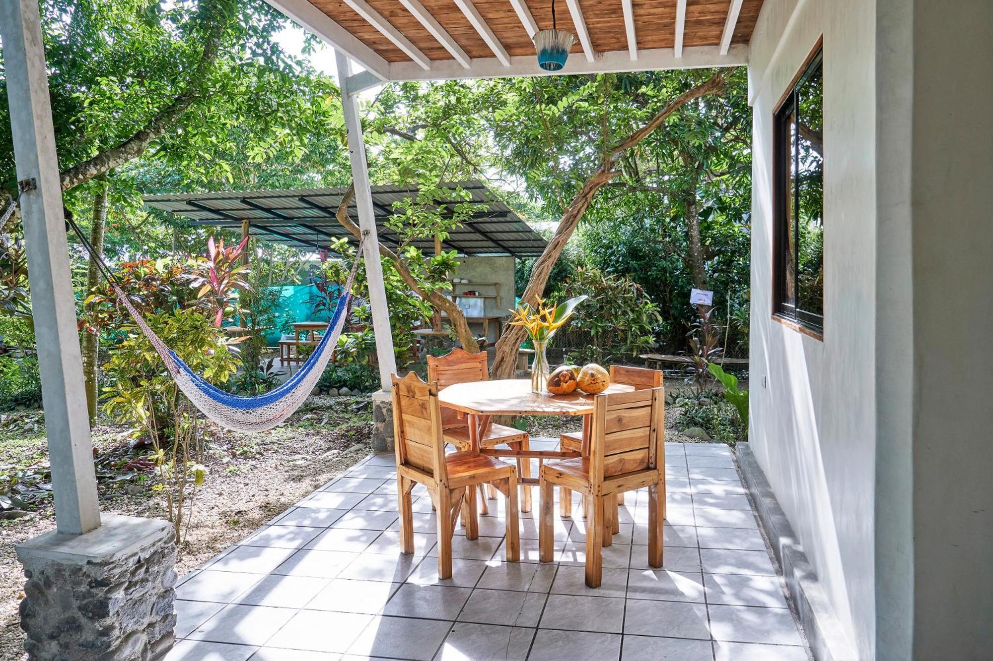 Don Jon'S Surf And Yoga Lodge Playa Santa Teresa  Esterno foto