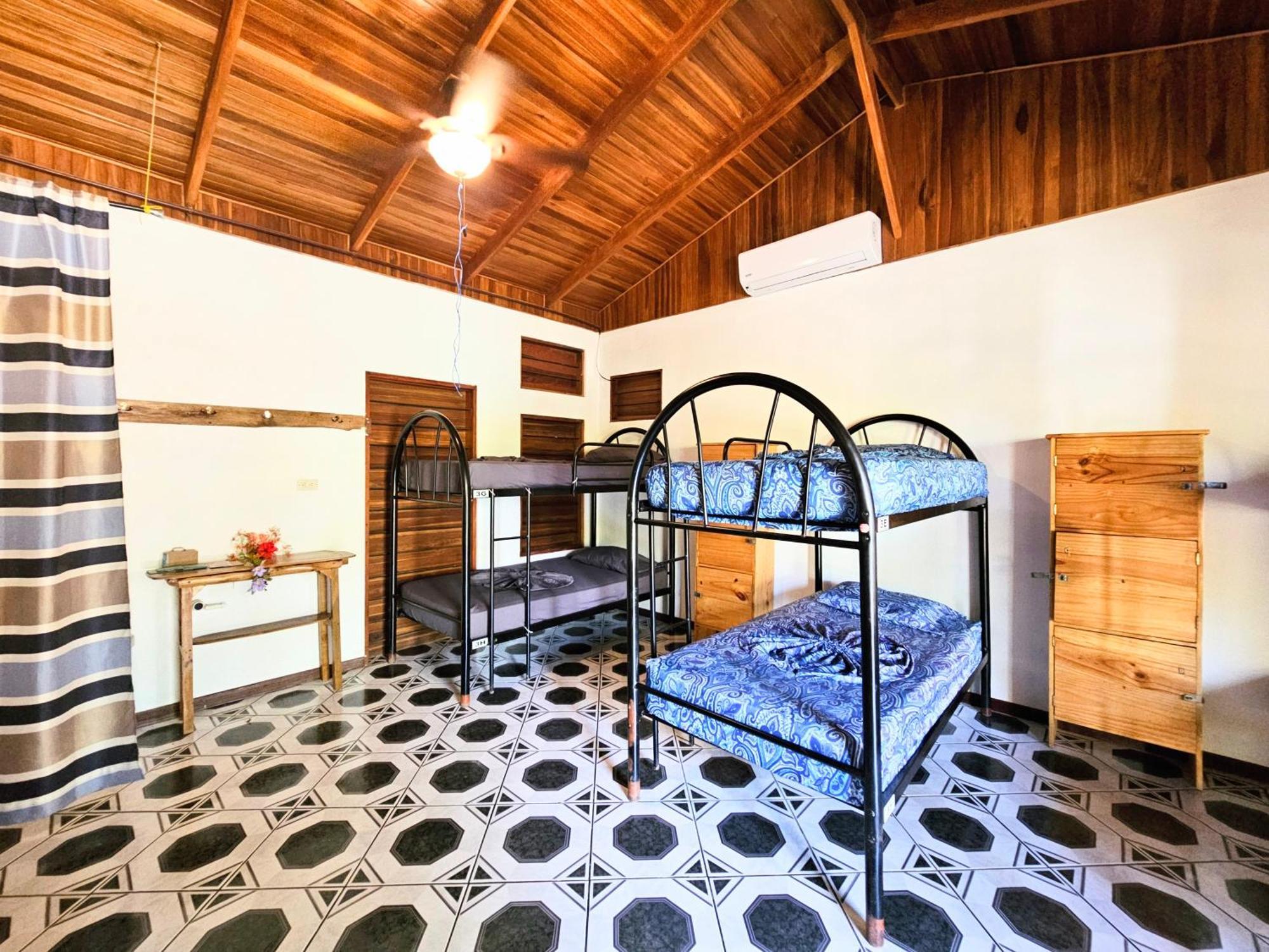Don Jon'S Surf And Yoga Lodge Playa Santa Teresa  Esterno foto