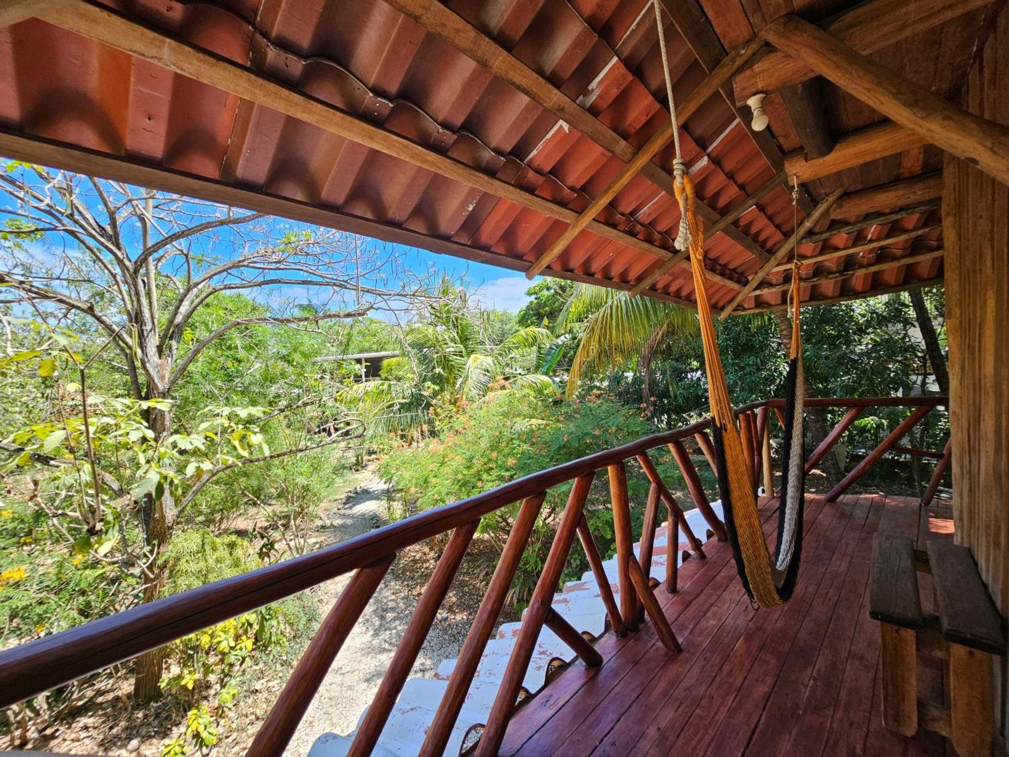 Don Jon'S Surf And Yoga Lodge Playa Santa Teresa  Esterno foto