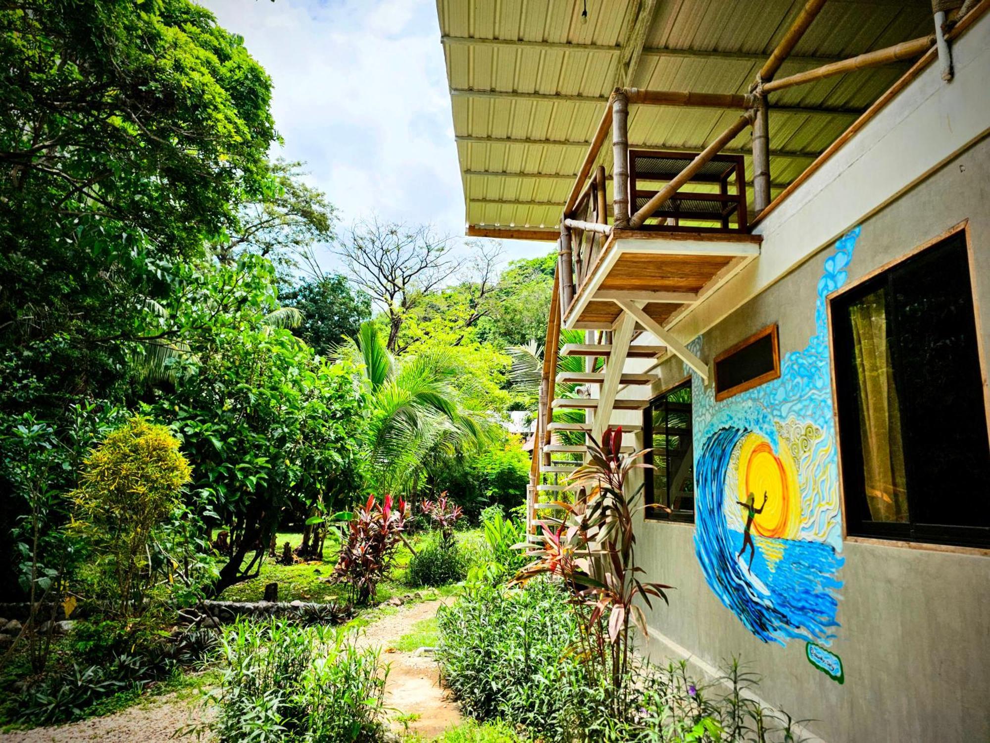 Don Jon'S Surf And Yoga Lodge Playa Santa Teresa  Esterno foto
