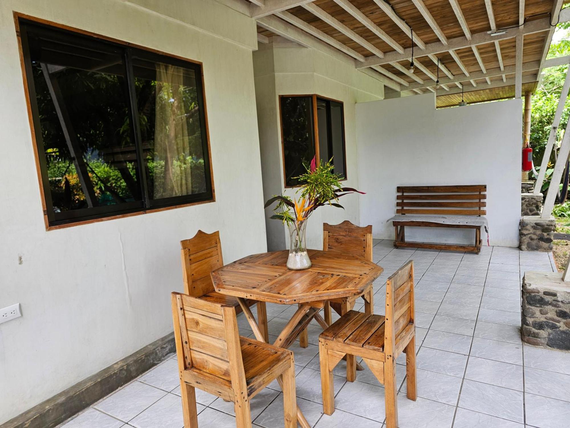 Don Jon'S Surf And Yoga Lodge Playa Santa Teresa  Esterno foto